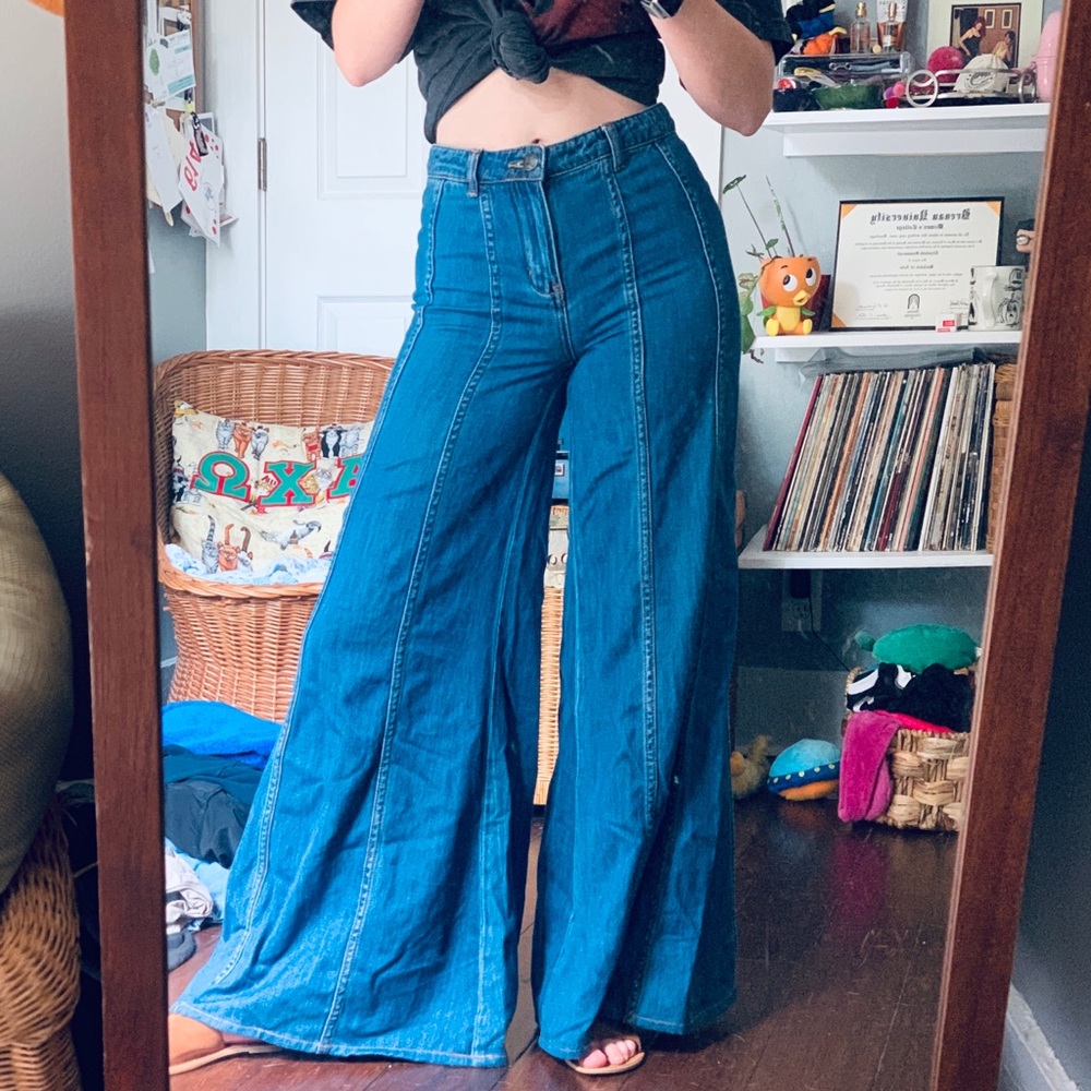 Free People Wide Leg Gilmore Jeans in Aiden Wash